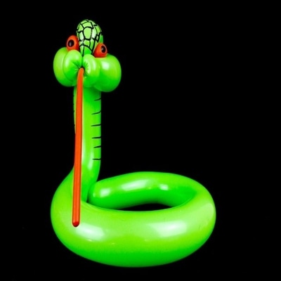 snake balloon sculpting